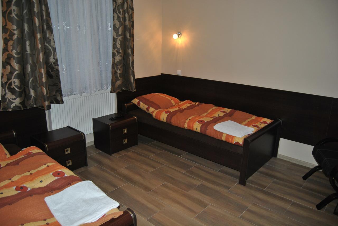 Hotel Gosciniec Wloclawek Exterior photo